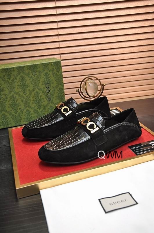 Gucci Men's Shoes 688